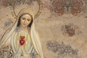  Jak Maryja uczy miłosierdzia – o różańcu, pokoju i czynie